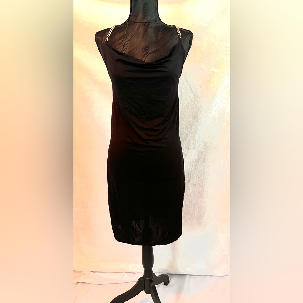 Elegant Black Sleeveless Dress